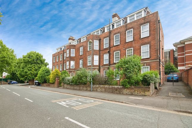 4 bedroom apartment for sale