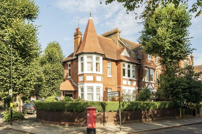 Acton Lane, London W4 3 bed end of terrace house for sale
