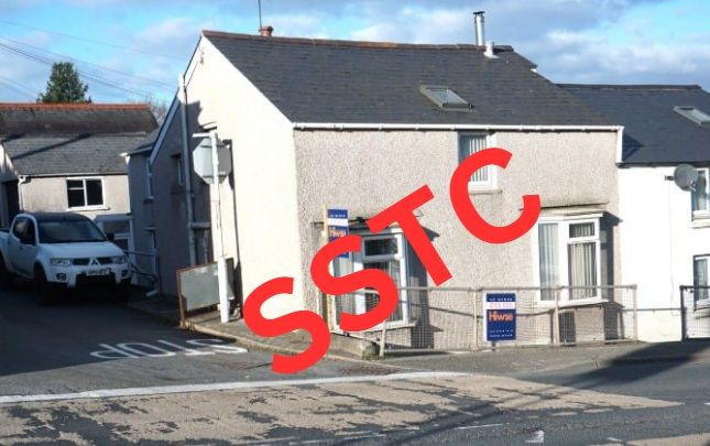 Llanfarian SY23 3 bed end of terrace house for sale