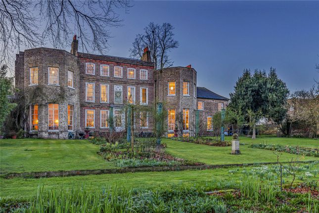 Cross Deep, Twickenham, TW1 9 bed detached house for sale