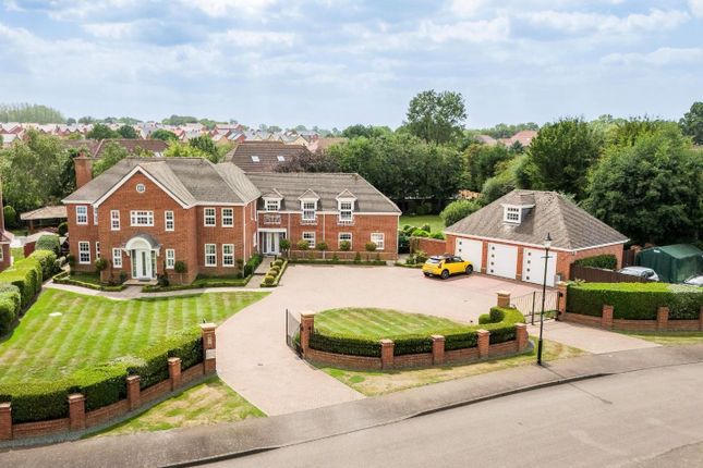 Belfry Lane, Northampton NN4 6 bed detached house for sale