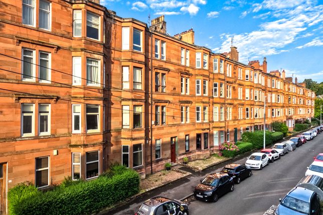 38 Dundrennan Road, Flat 0/1... 1 bed flat for sale