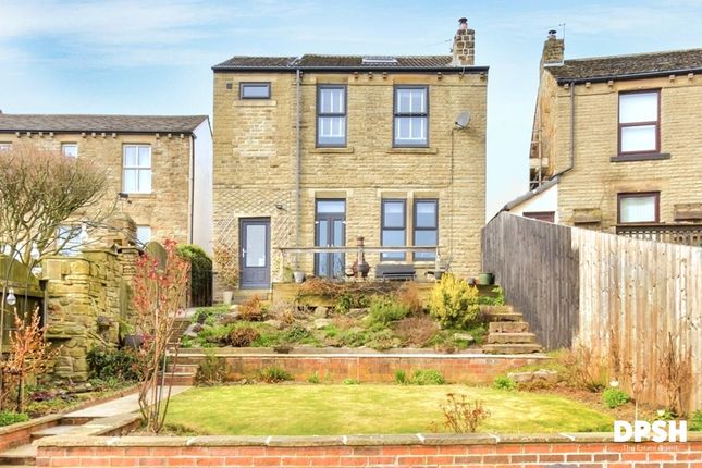Headland Lane, Earlsheaton, 4 bed detached house for sale