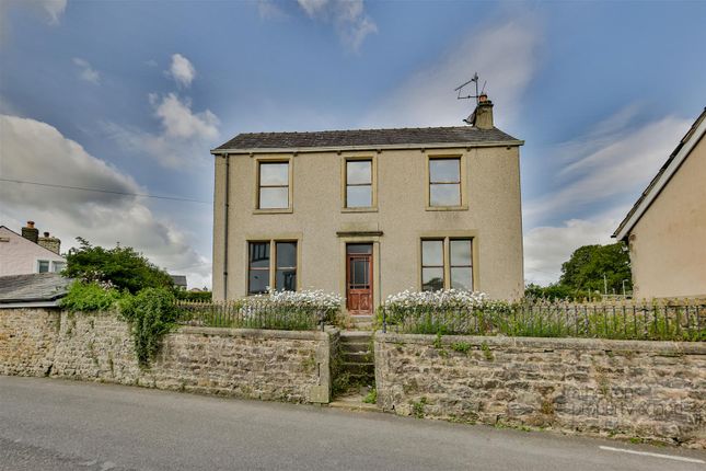 Grindleton Road, West Bradford BB7 3 bed detached house for sale