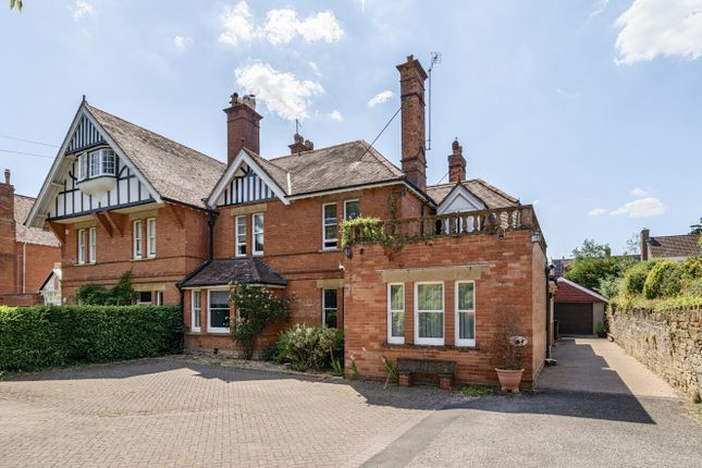 The Park, Yeovil, Somerset, BA20 5 bed semi