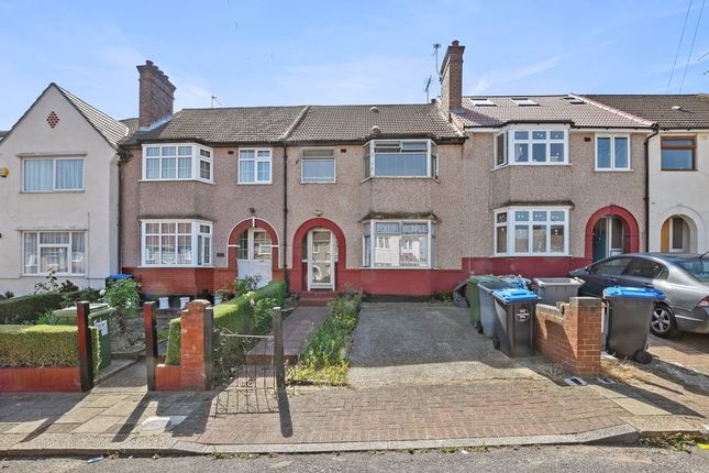 Chipstead Gardens, London, NW2 3 bed terraced house for sale