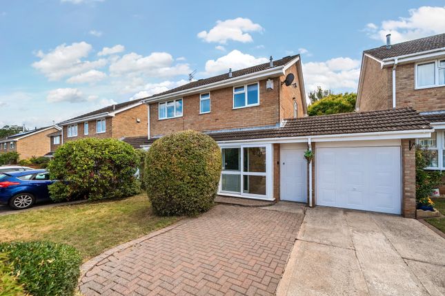 Nicholettes, Gloucestershire BS30 4 bed link detached house for sale