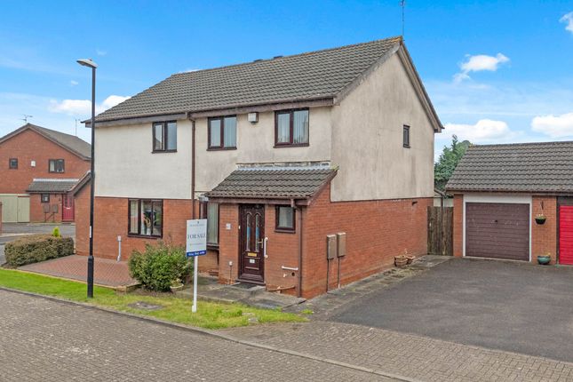 Madeira Croft, Coventry, CV5 3 bed semi