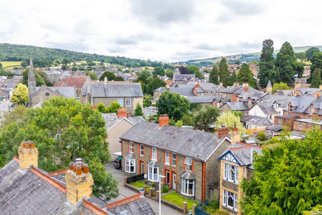 Park Road, Builth Wells, LD2 3 bed end of terrace house for sale