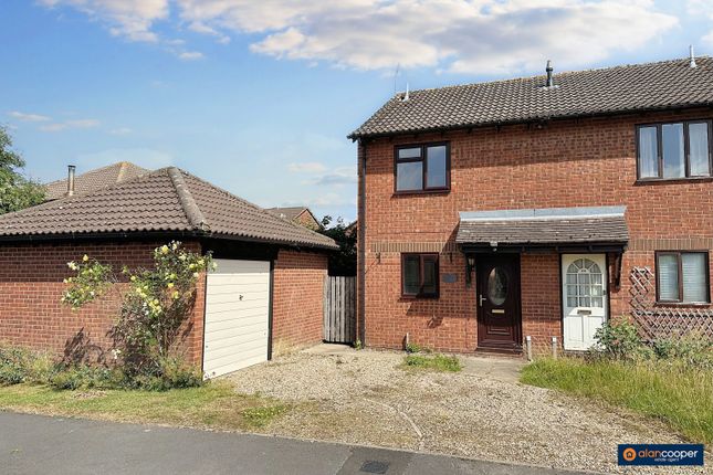 2 bedroom semi-detached house for sale