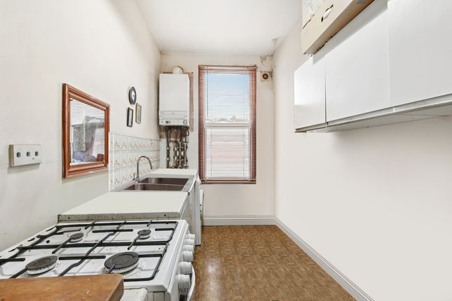 The Grove, Ealing, London, W5 1 bed flat for sale