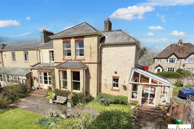 Cowleymoor Road, Tiverton, EX16 5 bed semi