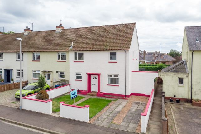 5 bedroom end of terrace house for sale