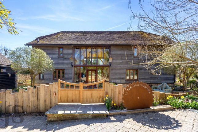 Castle Goring Way, Worthing BN13 4 bed detached house for sale