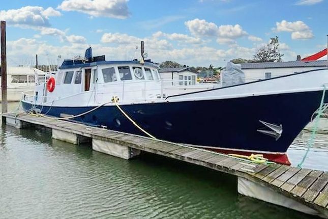 Vicarage Lane, Hoo ME3 1 bed houseboat for sale