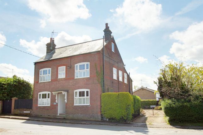 Studham Lane, Dagnall, Nr Berkhamsted 4 bed detached house for sale