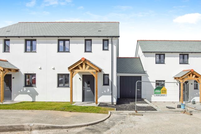 3 bed semi-detached house