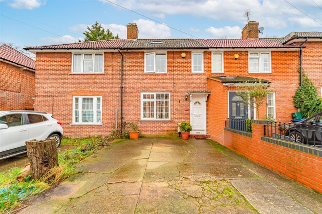 Harp Road, London 2 bed terraced house for sale