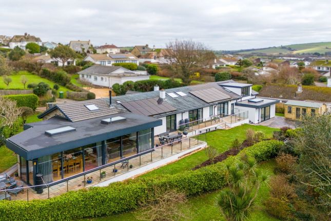 7 bedroom detached bungalow for sale