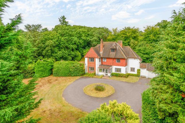 Byfleet Road, Weybridge, KT11 6 bed detached house for sale