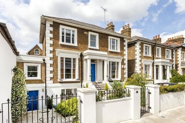 5 bedroom detached villa for sale