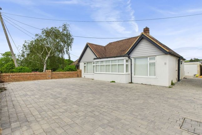 Shoreham Road, Upper Beeding 2 bed detached bungalow for sale