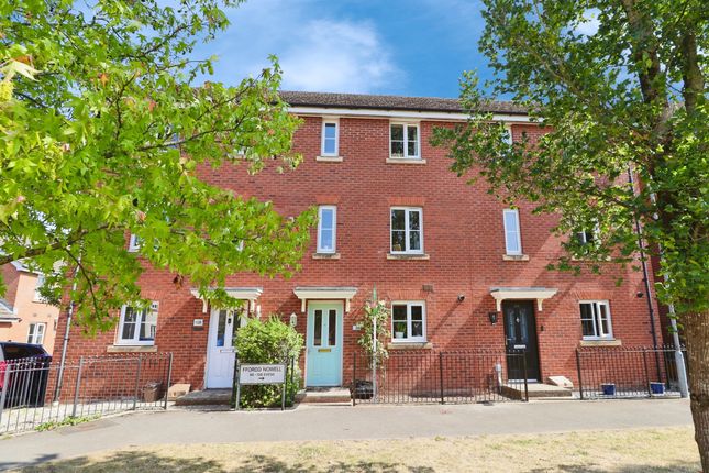 3 bedroom town house for sale