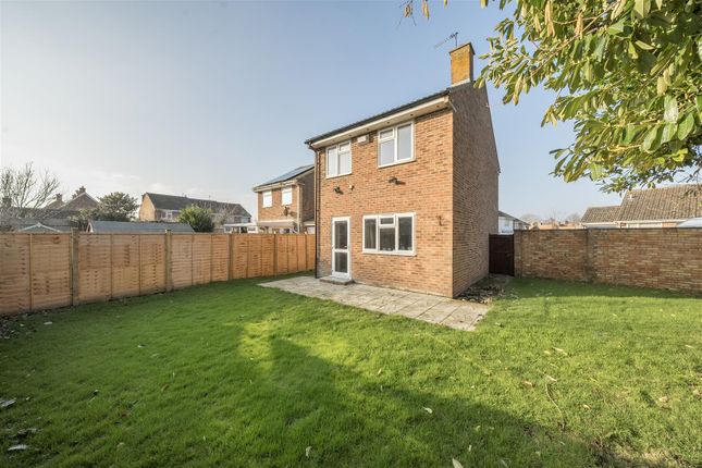 Woods Ley, Canterbury CT3 3 bed link detached house for sale