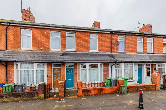 Caerphilly Road, Cardiff CF14 2 bed terraced house for sale