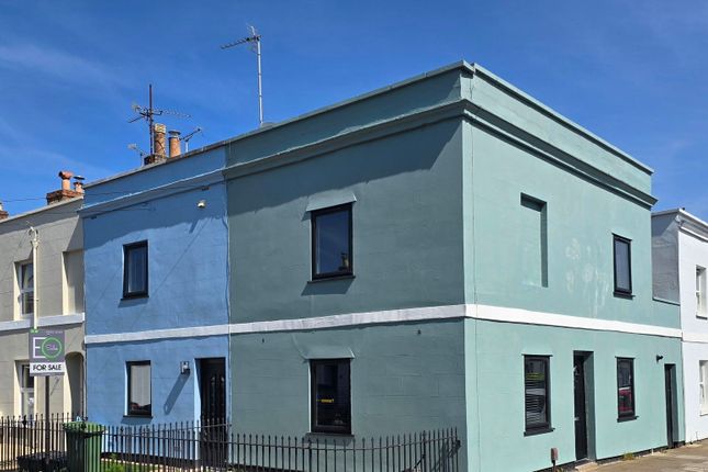 Tivoli Street, Cheltenham, GL50 2UW 2 bed end of terrace house for sale
