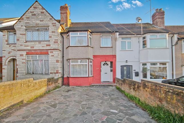 Robin Hood Way, Greenford 3 bed terraced house for sale