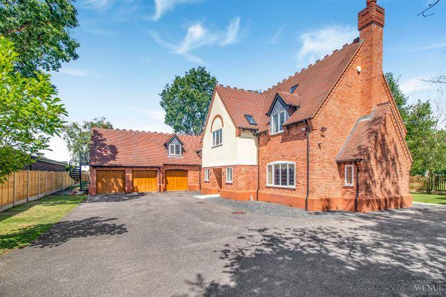 Woodlands Avenue, Walsall, WS5 7 bed detached house for sale