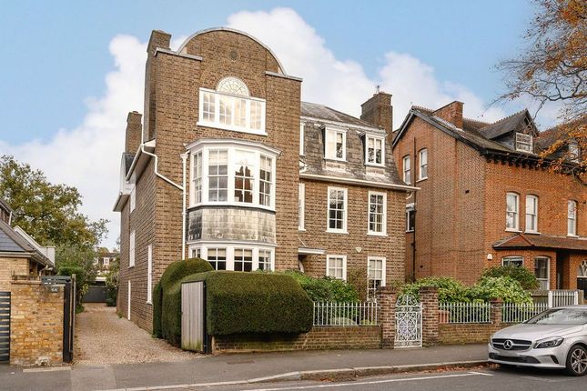 Lauriston Road, London SW19 9 bed detached house for sale