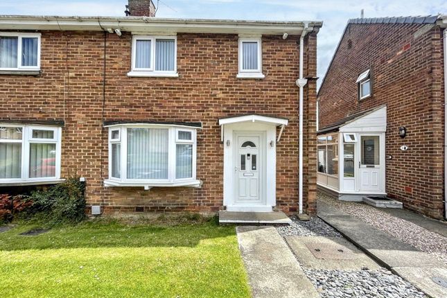 Beverley Way, Peterlee, Durham, SR8 2AT 2 bed semi