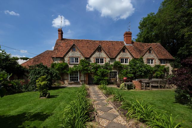 Berrick Salome, Oxfordshire, OX10 6 bed detached house for sale