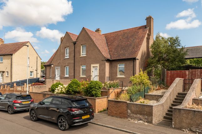 3 bedroom semi-detached villa for sale