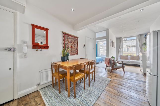 Deptford High Street, SE8 2 bed apartment for sale