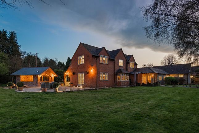 Saleway, Worcestershire 5 bed detached house for sale