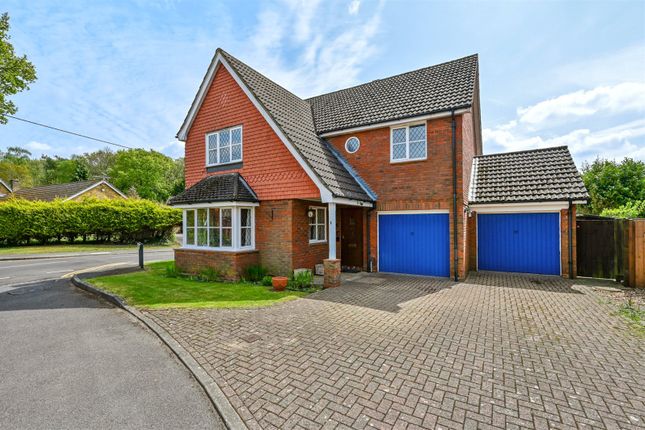Milton Grange, Guildford GU12 4 bed detached house for sale