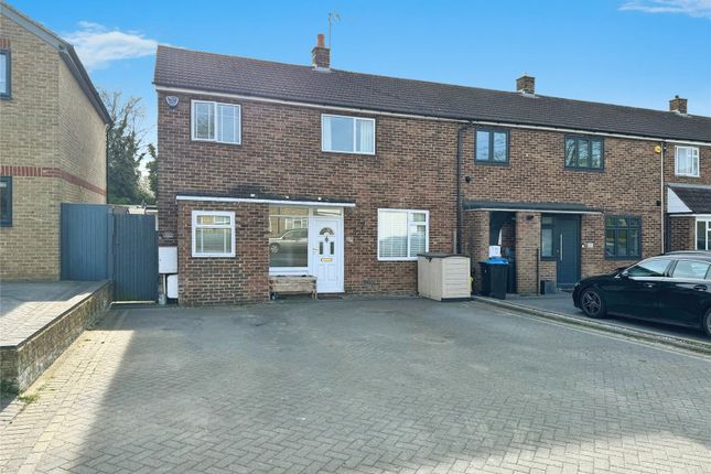The Readings, Harlow, Essex, CM18 3 bed end of terrace house for sale
