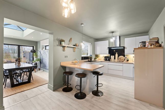 Wellington Road, Burton Joyce... 3 bed detached bungalow for sale