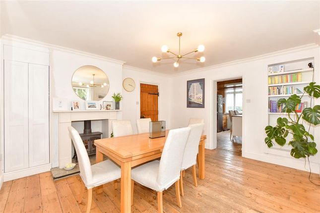 4 bed detached house