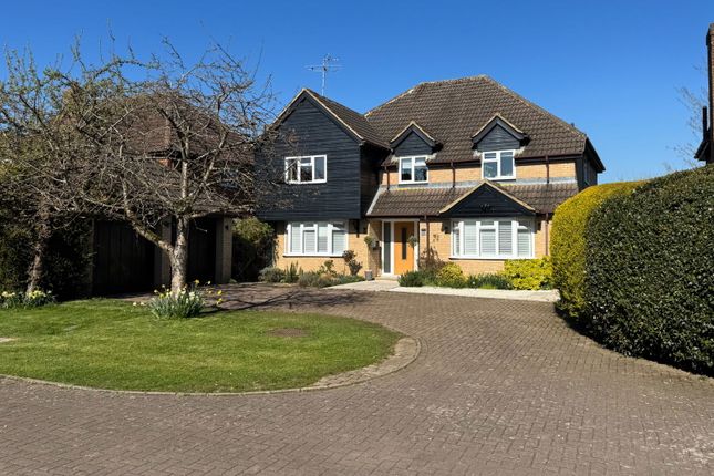 Croft Meadows, Leighton Buzzard LU7 5 bed detached house for sale