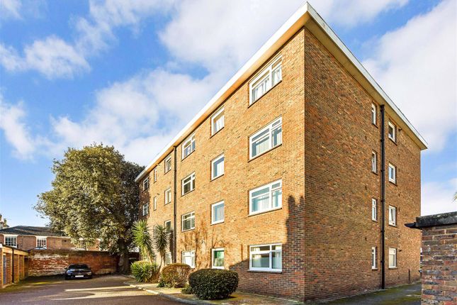 Marmion Avenue, Southsea 2 bed flat for sale