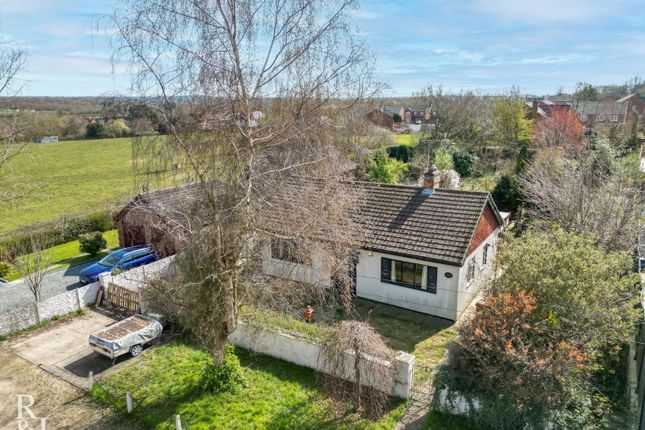 Alexandra Road, Overseal 2 bed detached bungalow for sale