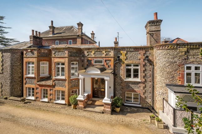 Lower Road, Princes Risborough HP27 4 bed terraced house for sale