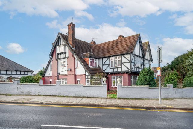 Park Lane, Wembley Park, Wembley, HA9 6 bed semi