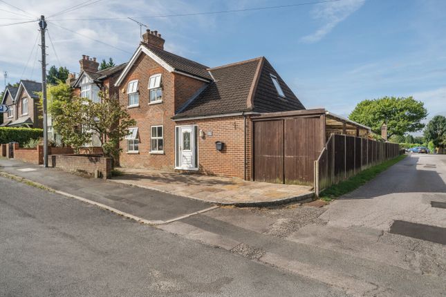 Hill Road, Surrey GU26 4 bed detached house for sale