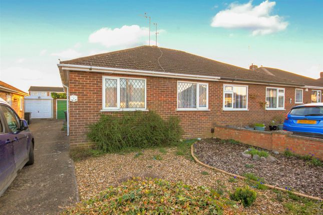 2 bedroom semi-detached bungalow for sale