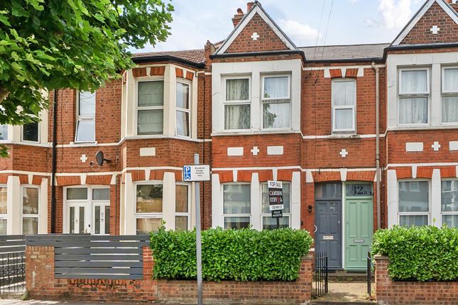Sandringham Road, London NW2 2 bed flat for sale